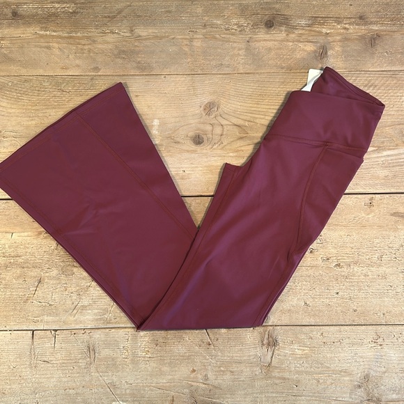 NWT- Fabletics HW Crossover Flare -MERLOT (32”) REGULAR INSEAM - Picture 2 of 12